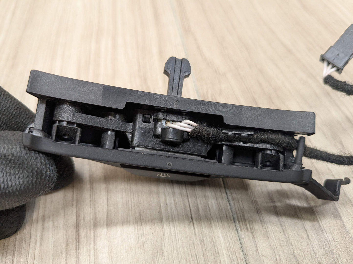 OEM BMW F44 G01 G05 G12 G20 G22 G26 G30 G42 Steering Wheel Heater Button Switch