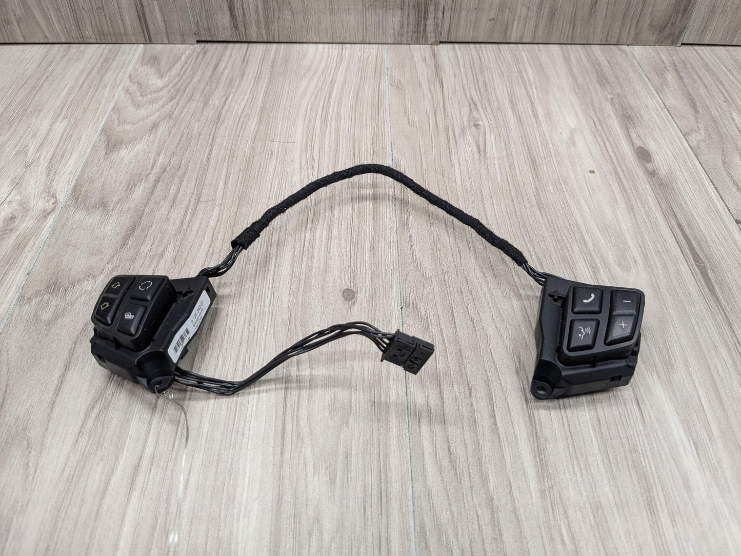 06-13 OEM BMW E82 E84 E88 E90 E92 E93 Steering Wheel Multifunction Button Switch