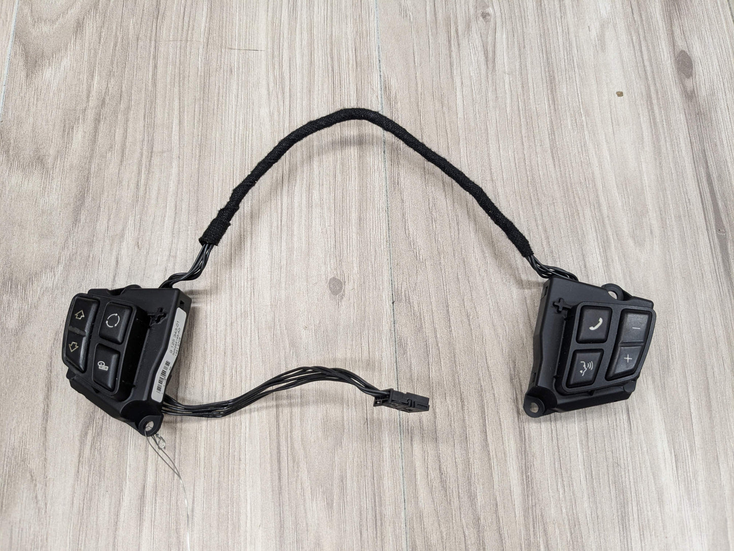 06-13 OEM BMW E82 E84 E88 E90 E92 E93 Steering Wheel Multifunction Button Switch