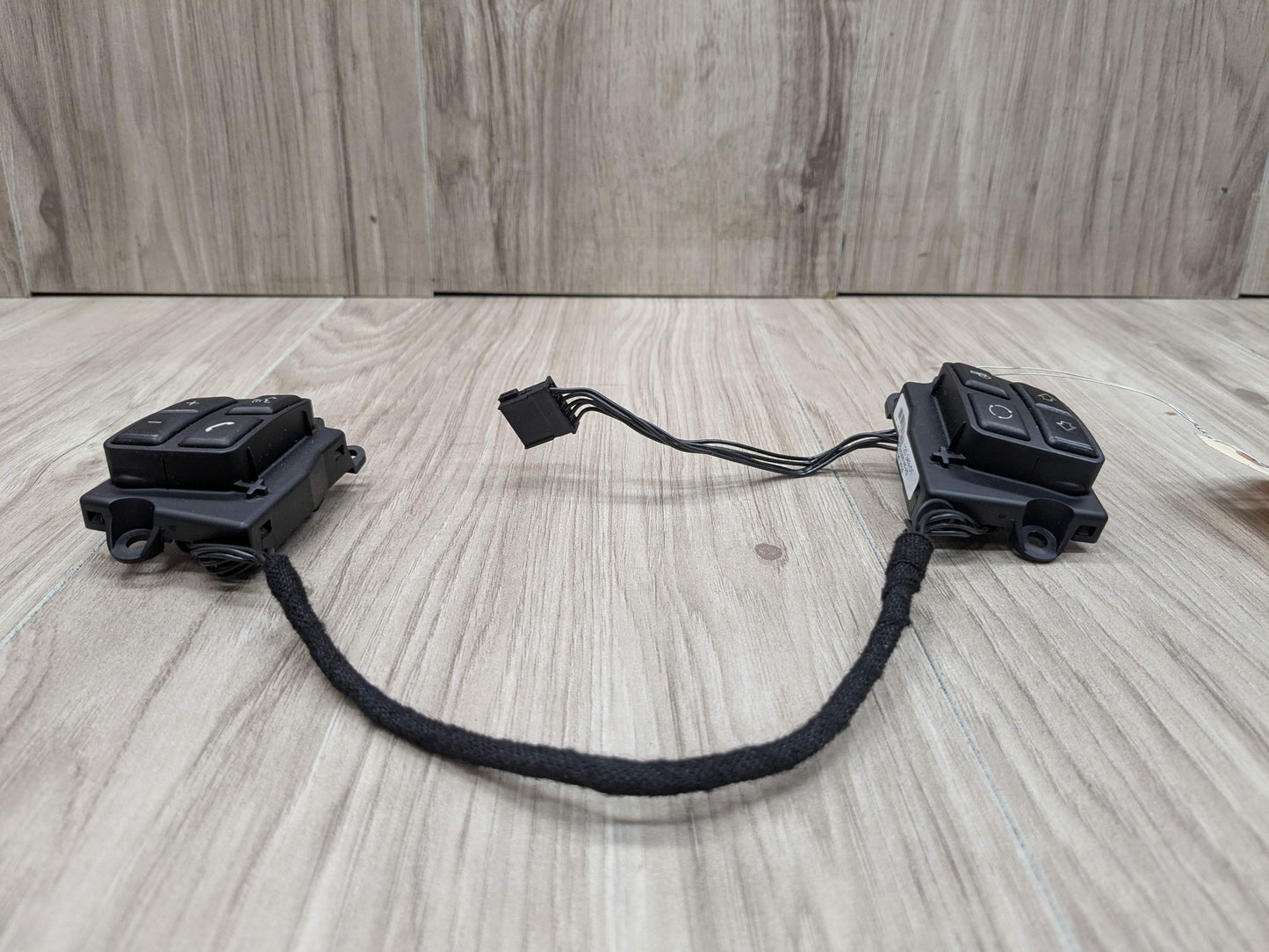 06-13 OEM BMW E82 E84 E88 E90 E92 E93 Steering Wheel Multifunction Button Switch