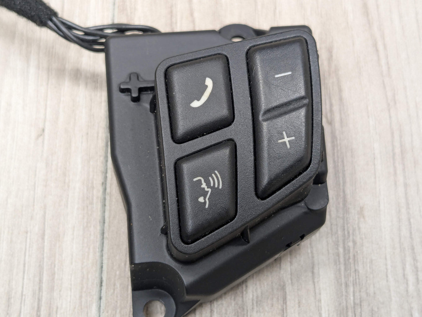 06-13 OEM BMW E82 E84 E88 E90 E92 E93 Steering Wheel Multifunction Button Switch