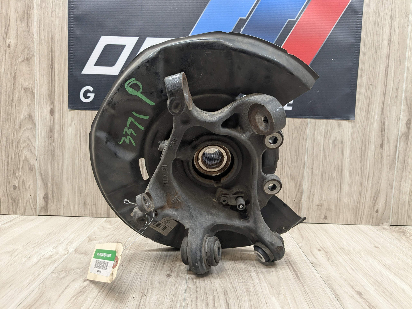 12-18 OEM BMW F30 328 330 335 340 REAR Right Passenger Knuckle Spindle Bearing