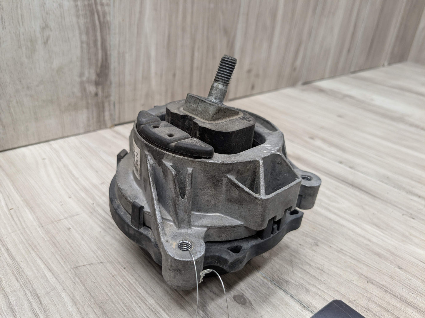 OEM BMW F22 F30 F32 F36 335 340 435 440 Engine N55 B58 Left Driver Motor Mount