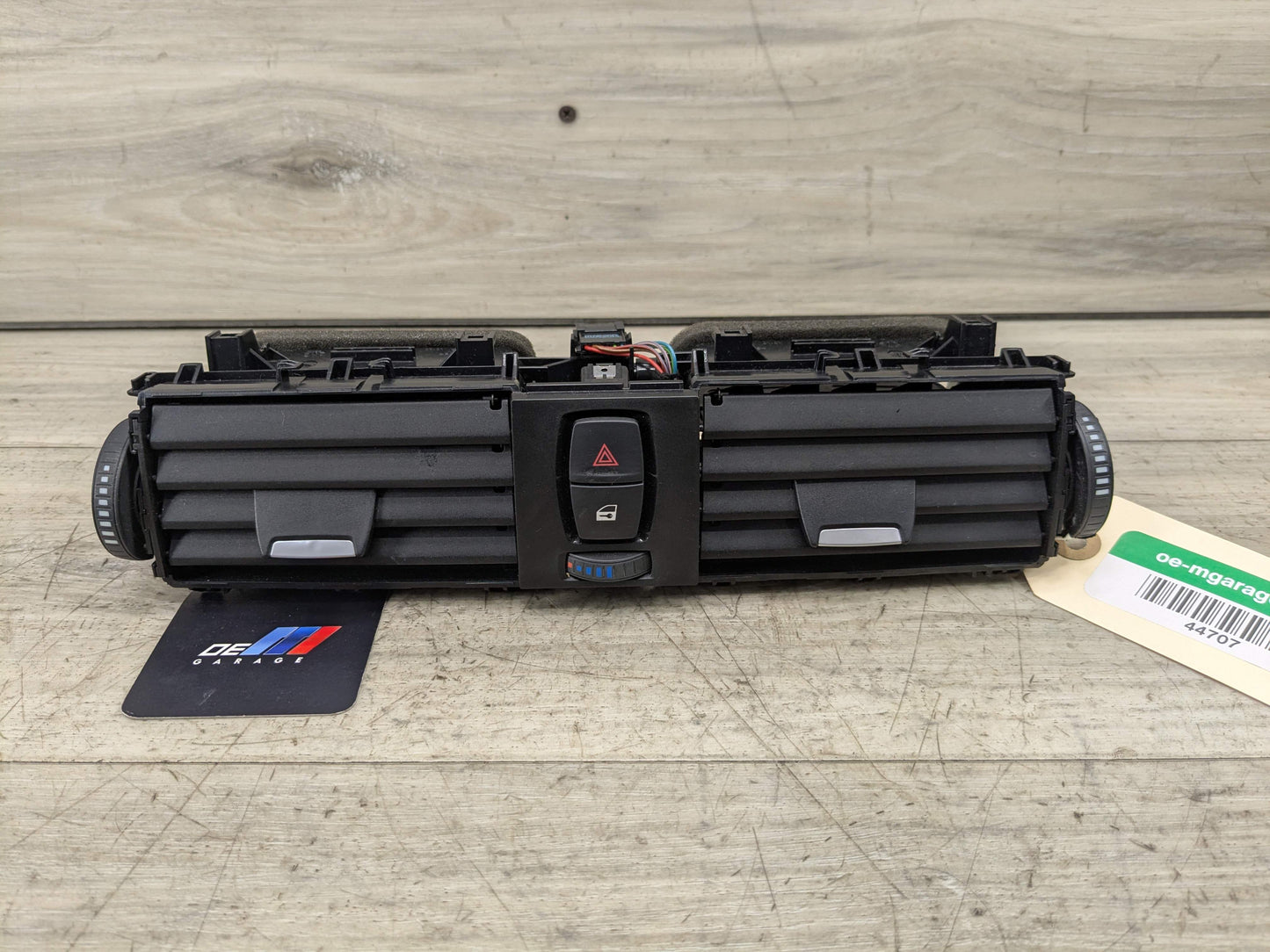 OEM BMW F30 F32 F33 F36 F80 F82 F83 M3 M4 Front Dash Central AC Air Vent Grille