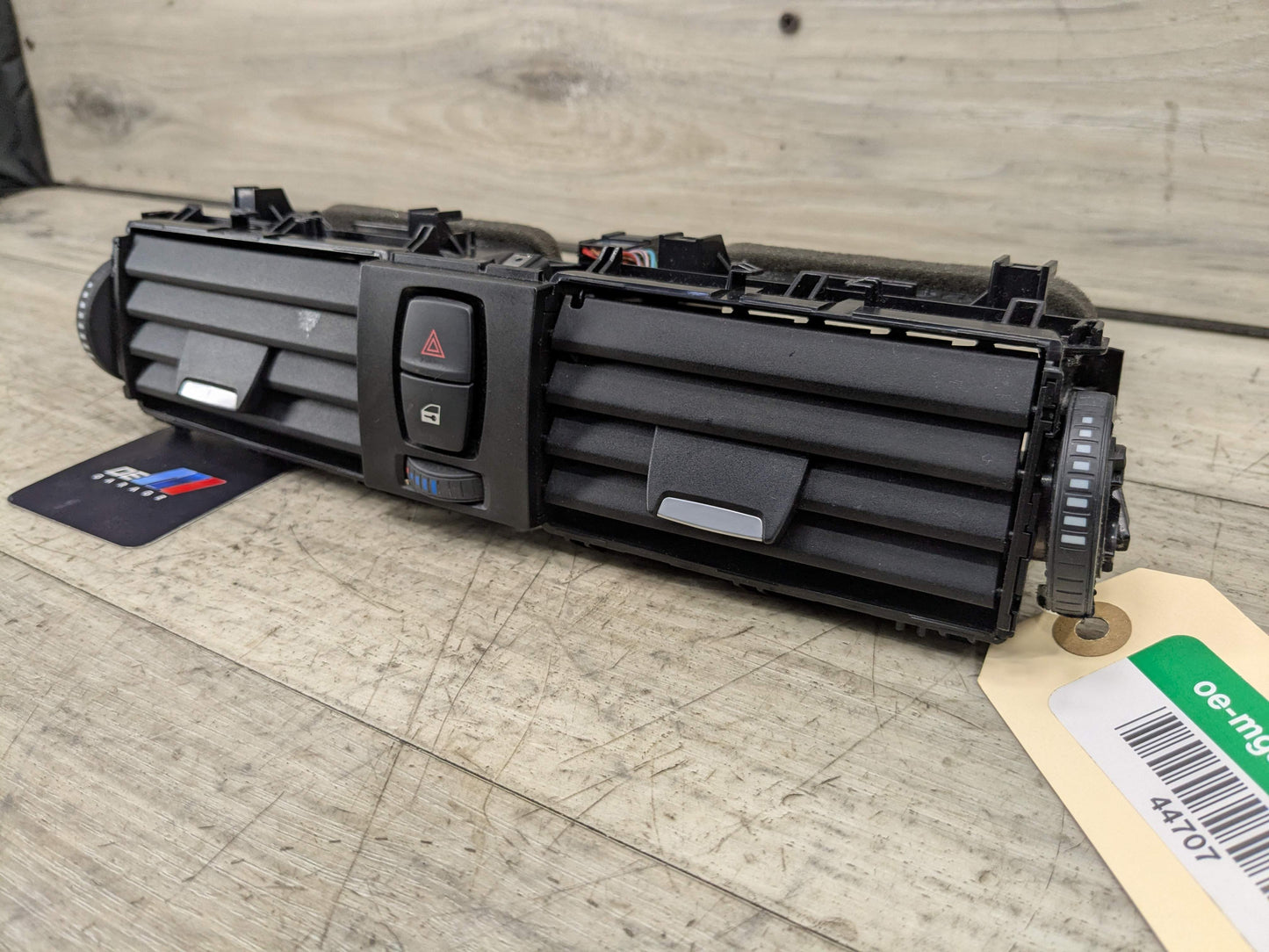 OEM BMW F30 F32 F33 F36 F80 F82 F83 M3 M4 Front Dash Central AC Air Vent Grille