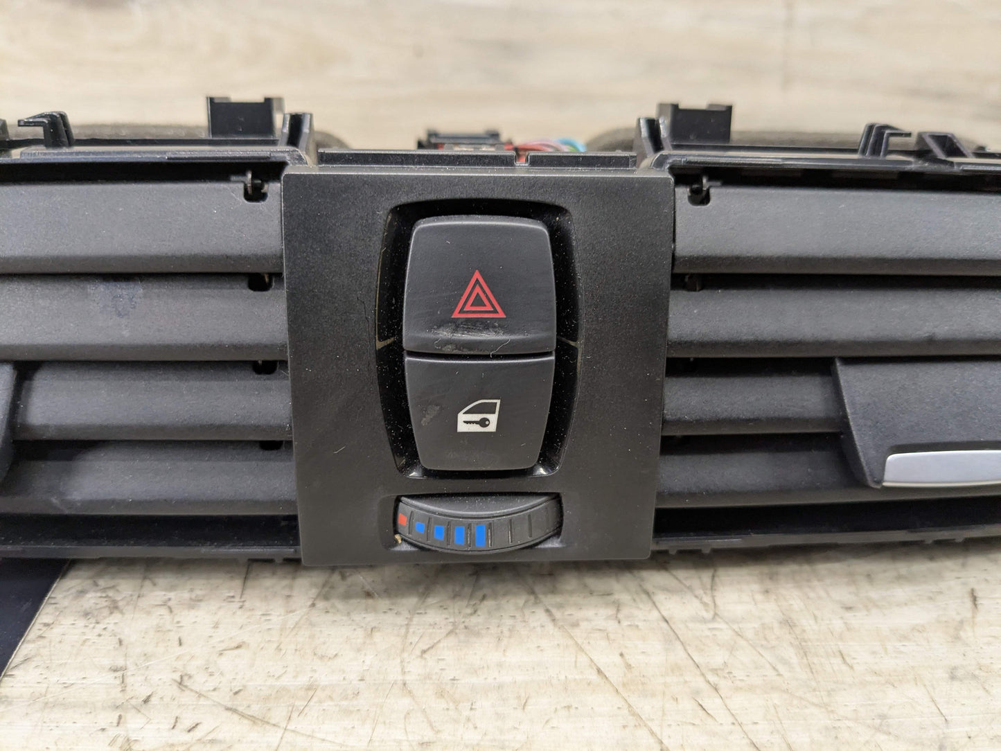 OEM BMW F30 F32 F33 F36 F80 F82 F83 M3 M4 Front Dash Central AC Air Vent Grille