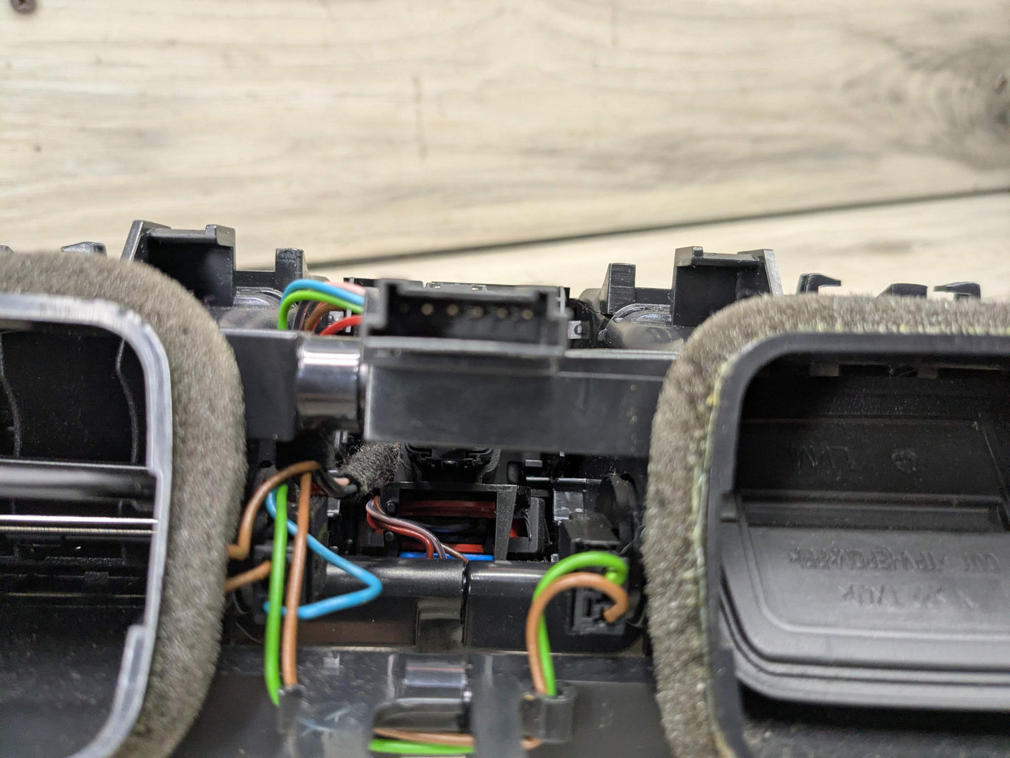 OEM BMW F30 F32 F33 F36 F80 F82 F83 M3 M4 Front Dash Central AC Air Vent Grille