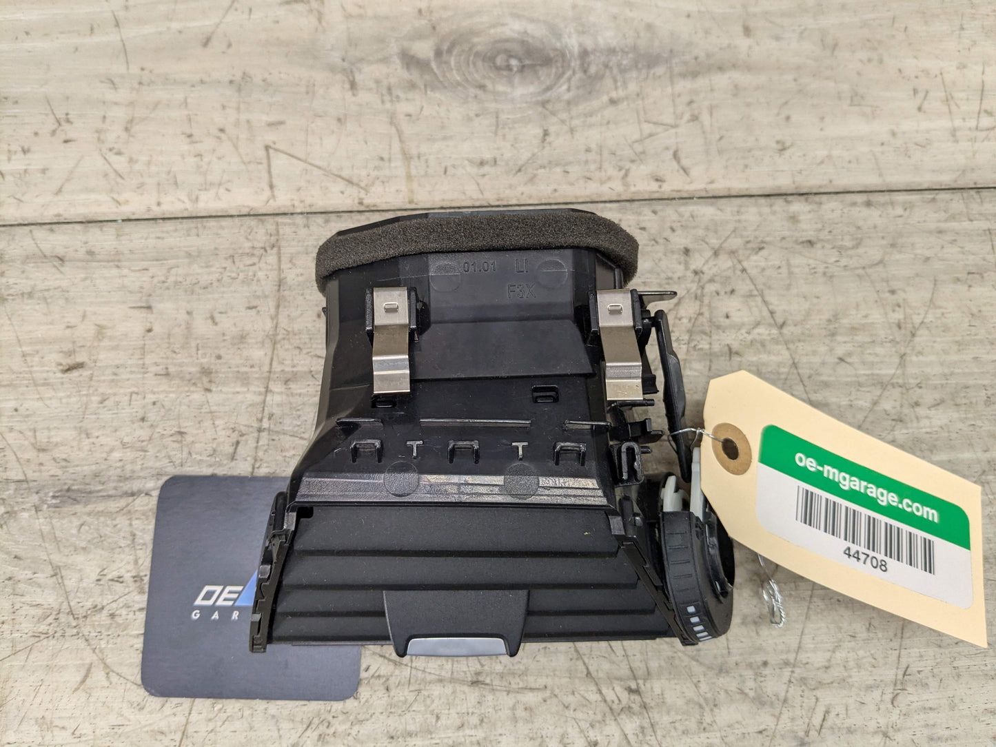 OEM BMW F30 F32 F33 F36 F80 F82 F83 M3 M4 Left Driver Dash AC Air Vent Grille