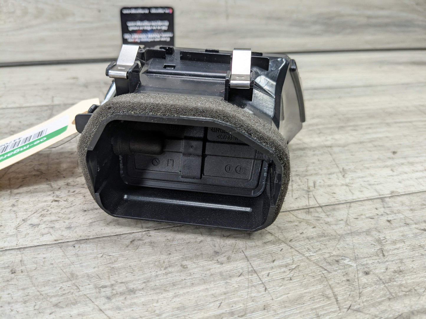 OEM BMW F30 F32 F33 F36 F80 F82 F83 M3 M4 Left Driver Dash AC Air Vent Grille