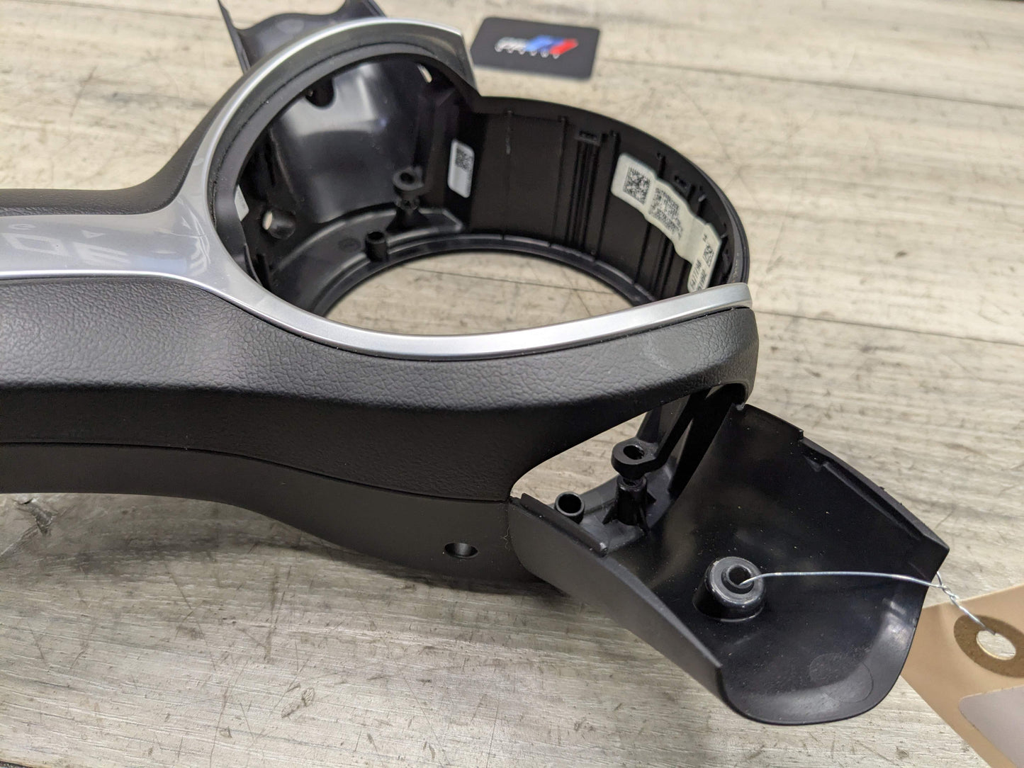 *OEM BMW F10 F22 F23 F30 F32 F33 F36 M-Sport Steering Wheel Trim Bezel Cover