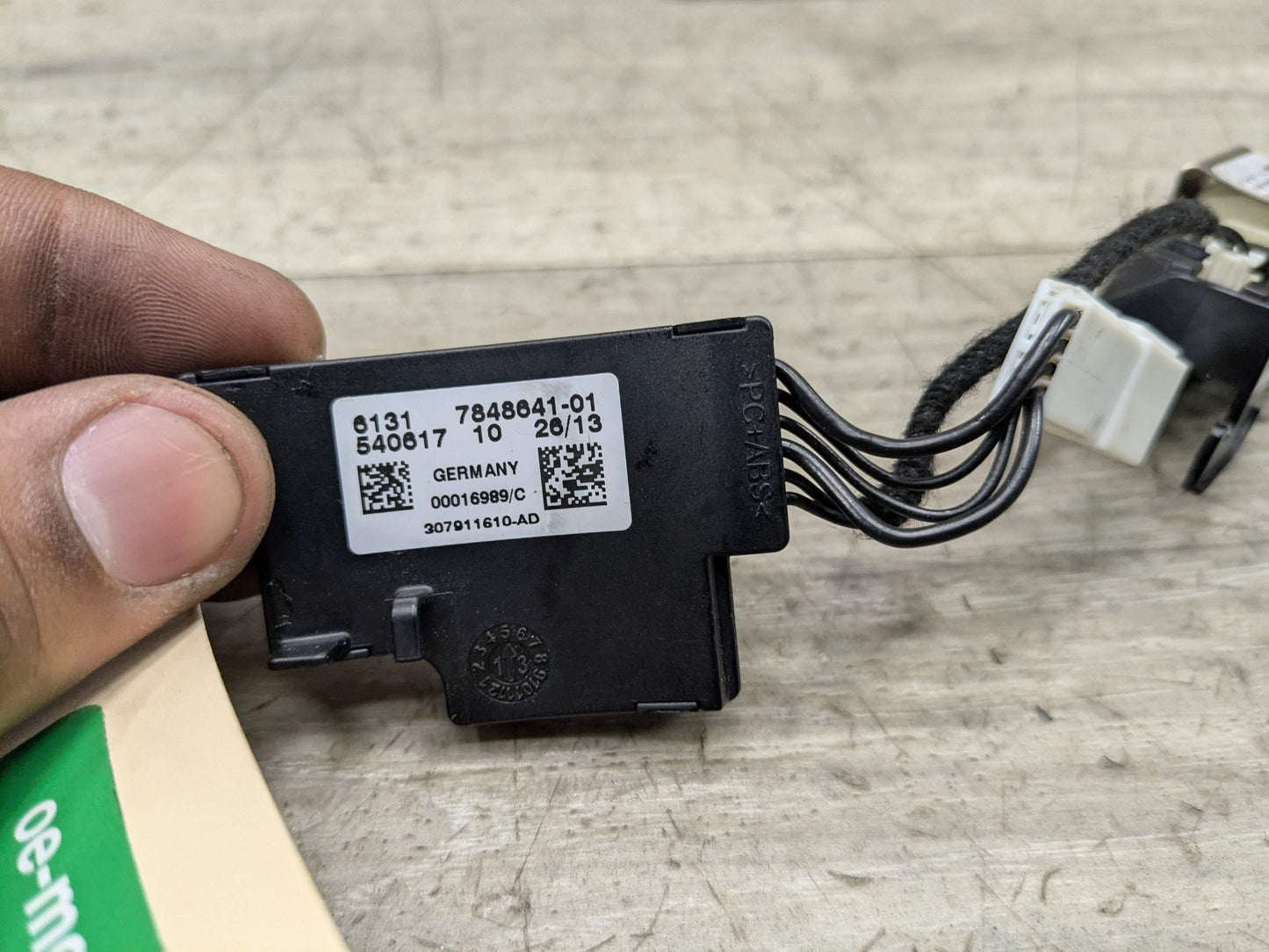 OEM BMW F22 F30 F32 F36 F80 F82 M3 M SPORT Steering Wheel Vibration Motor Wiring