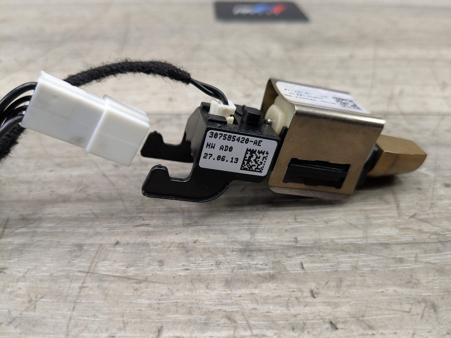 OEM BMW F22 F30 F32 F36 F80 F82 M3 M SPORT Steering Wheel Vibration Motor Wiring