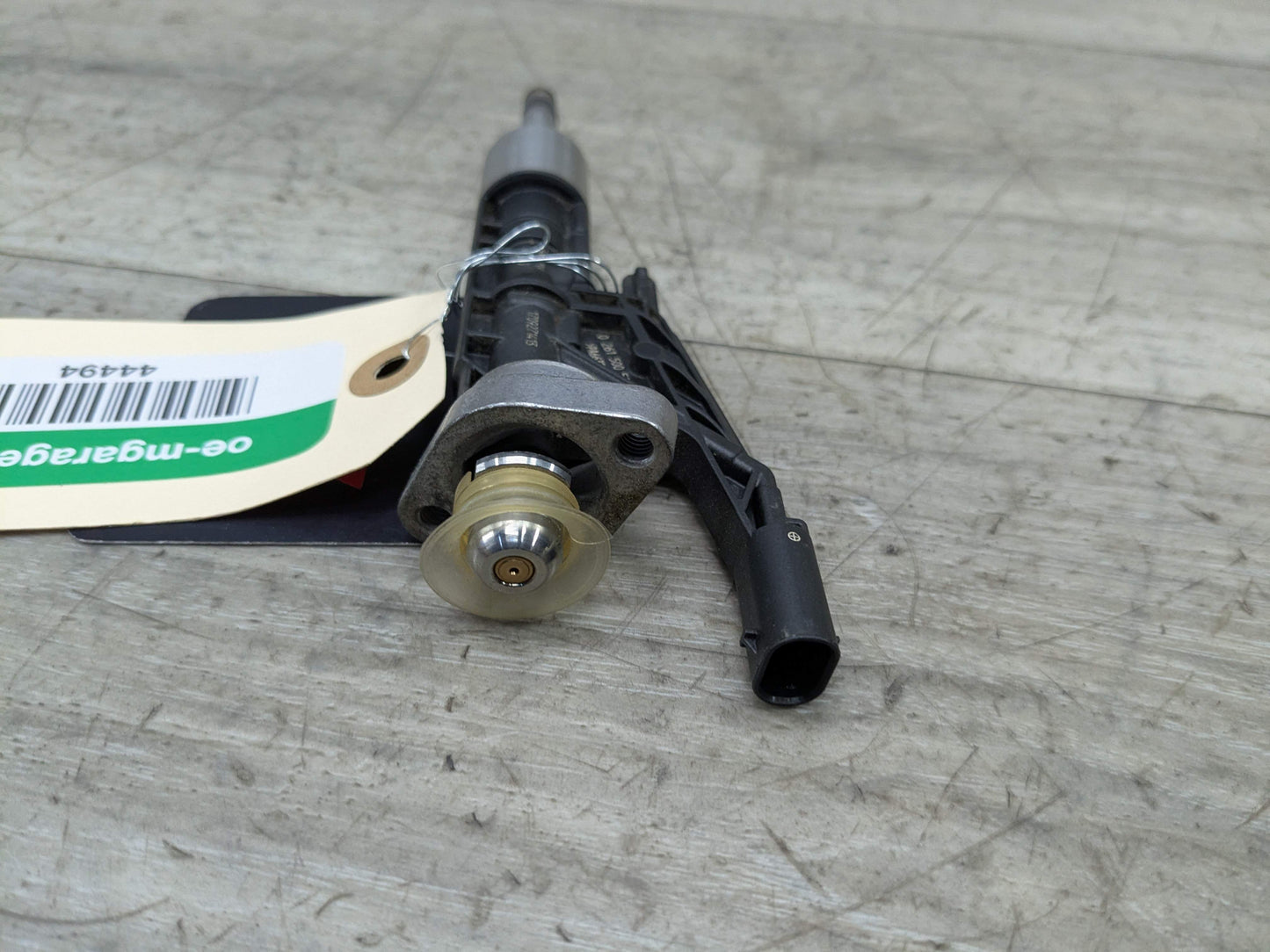 OEM BMW F30 F32 G01 G02 G12 G20 G30 Engine B46 B58 High Pressure Fuel Injector