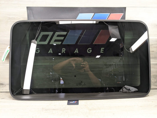 12-18 OEM BMW F30 F80 328 330 335 340 M3 Sunroof Cover Window Sun Roof Glass