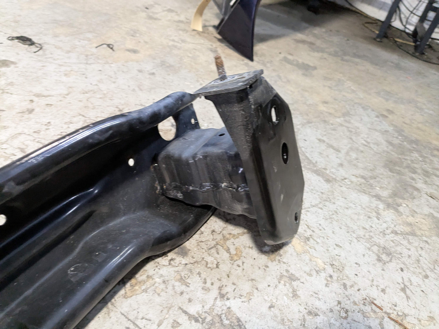 OEM BMW F97 F98 G01 G02 X3 X4 X3M Rear Bumper Reinforcement Carrier Impact Rebar