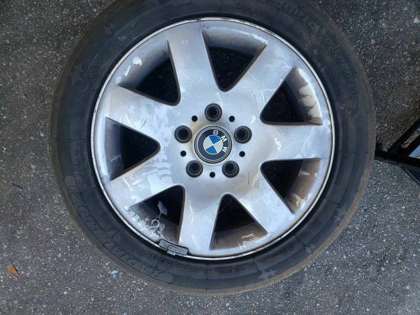 2003 BMW 325i Rims Wheels 1094498  Series 1547 7Jx16 112