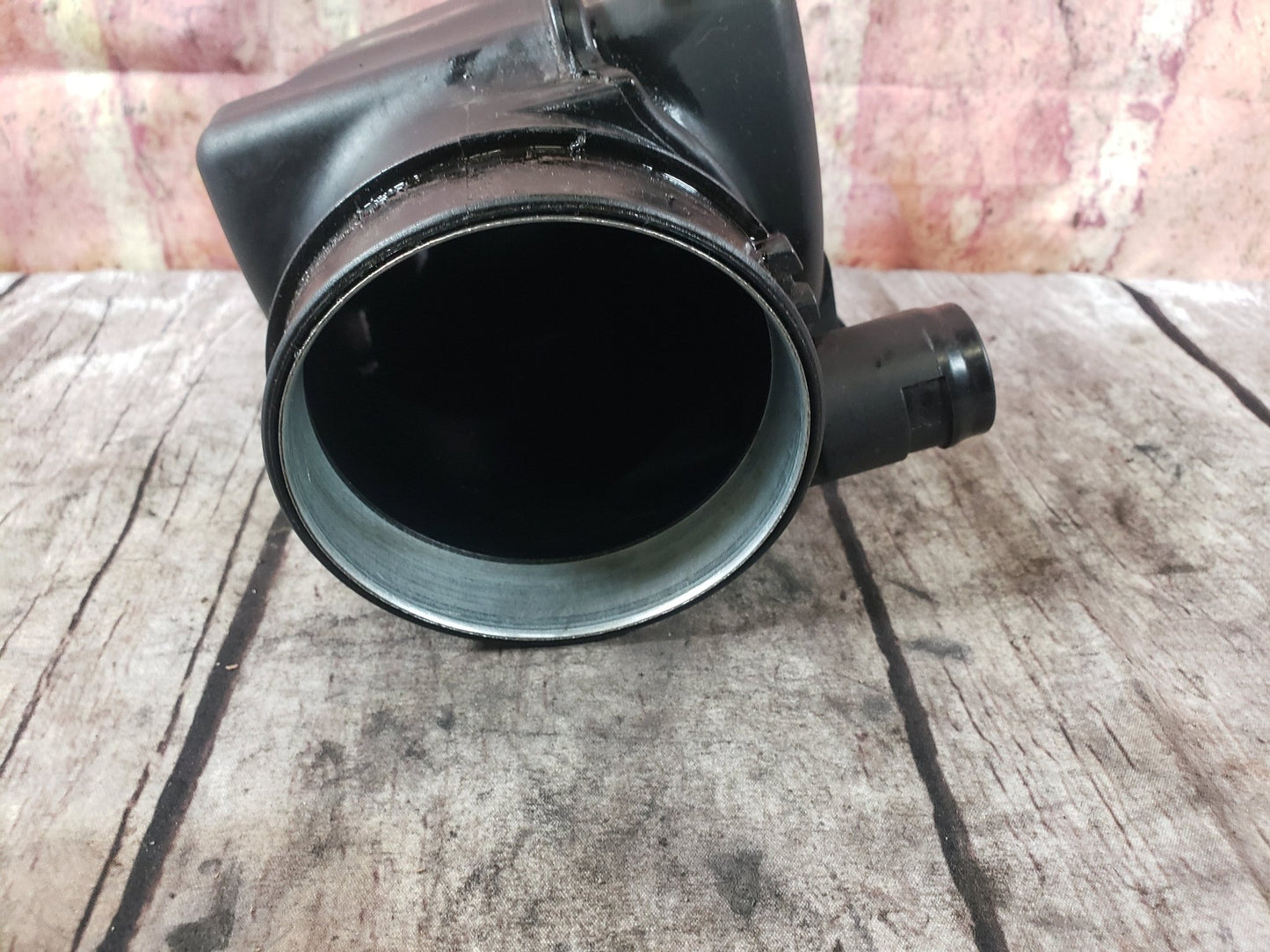 BMW 11-13 F10 M5 Air intake Duct Right Driver Side Pre LCI