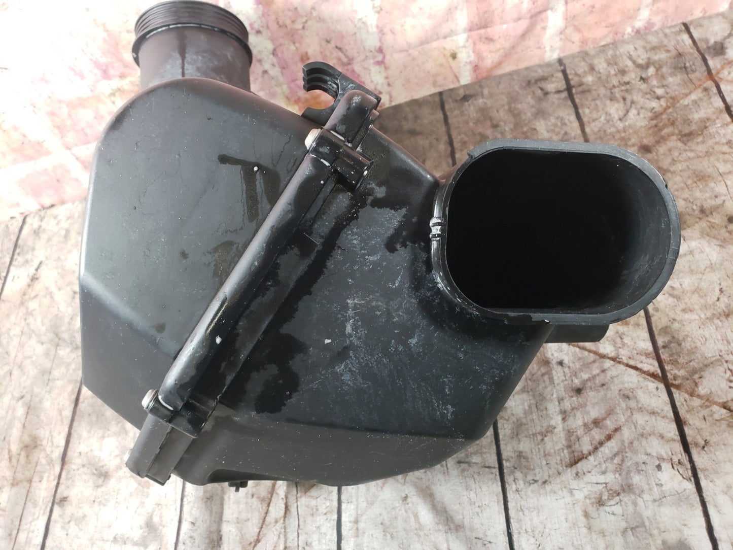 BMW 11-13 F10 M5 Right Side Airbox Air Filter Cleaner Intake Pre LCI