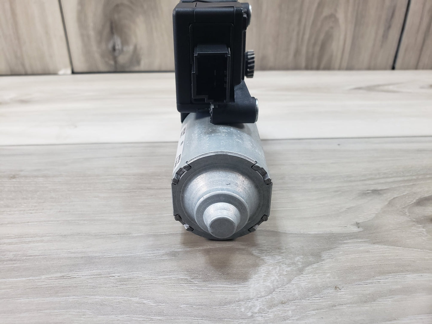 OEM BMW F06 F82 F80 F13 F01 F10 M2 M3 M4 M6 Upper Sunroof Moon Roof Motor Unit