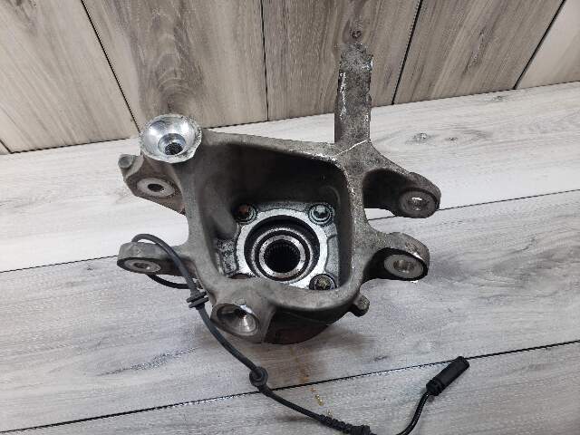 BMW 14-16 F10 535xi knuckle wheel bearing wheel hub rear right LCI