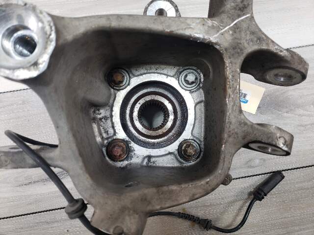 BMW 14-16 F10 535xi knuckle wheel bearing wheel hub rear right LCI