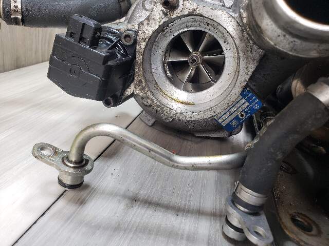 BMW 14-16 F10 535xi Gas Engine Turbo Turbocharger W/ Manifold LCI