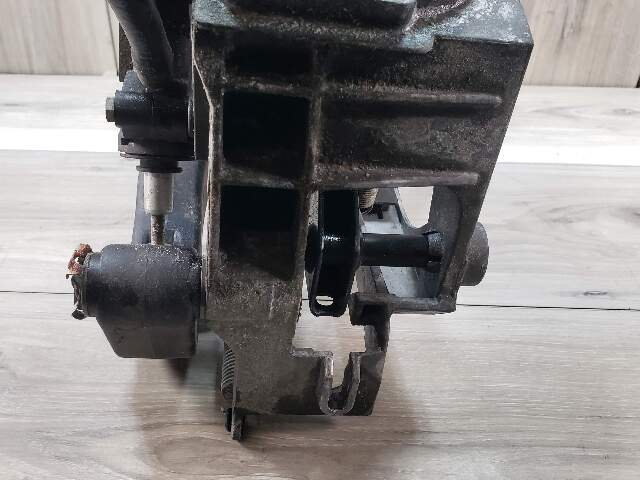BMW 12-15 F30 328i MANUAL TRANSMISSION Pedal Assembly Pre LCI