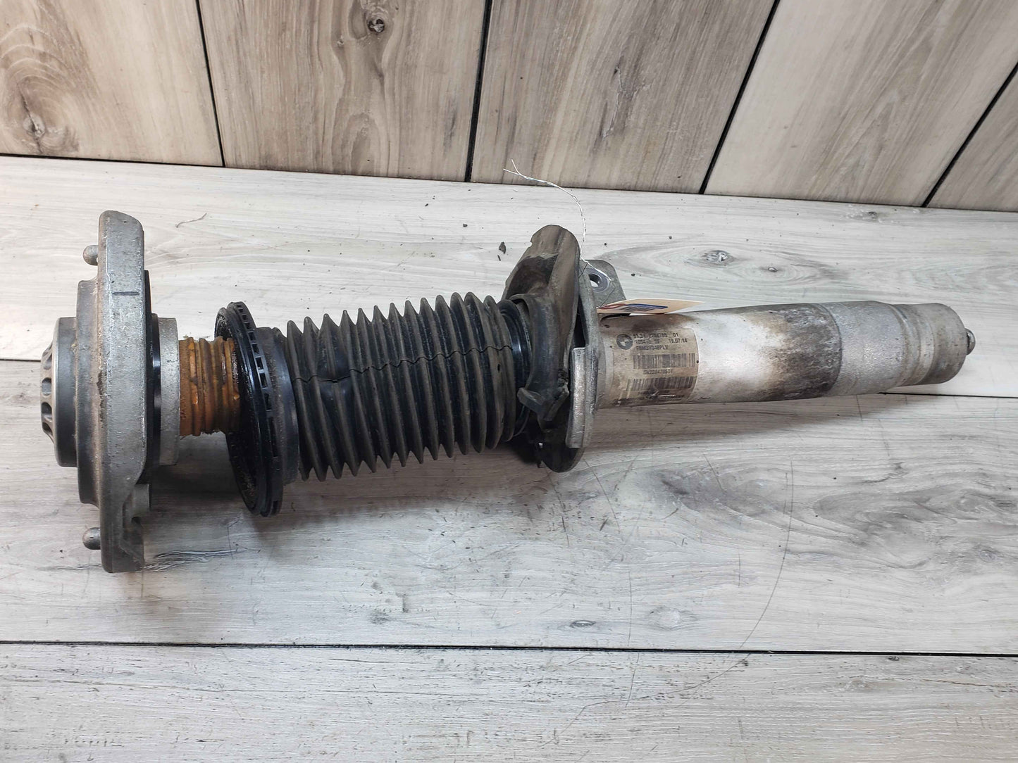 BMW 12-15 F80 M3 Front Left Suspension Strut Assembly NON EDC Pre LCI