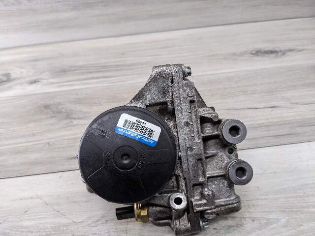 15-20 OEM BMW F87 F80 F82 M2 M3 M4 S55 Engine Oil Filter Housing COOLER