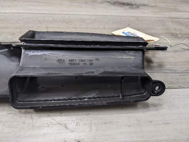 OEM BMW E90 E92 E93 328 335 M3 Engine Front Inlet Intake Suction Tube Air Duct