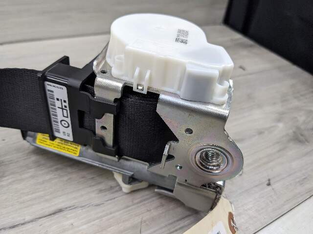 14-20 OEM BMW F32 F82 F22 M4 Front Right Passenger Seatbelt Retractor Black