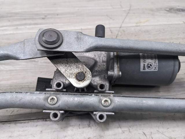 09-16 OEM BMW Z4 E89 Front Windshield Wiper Linkage W Motor