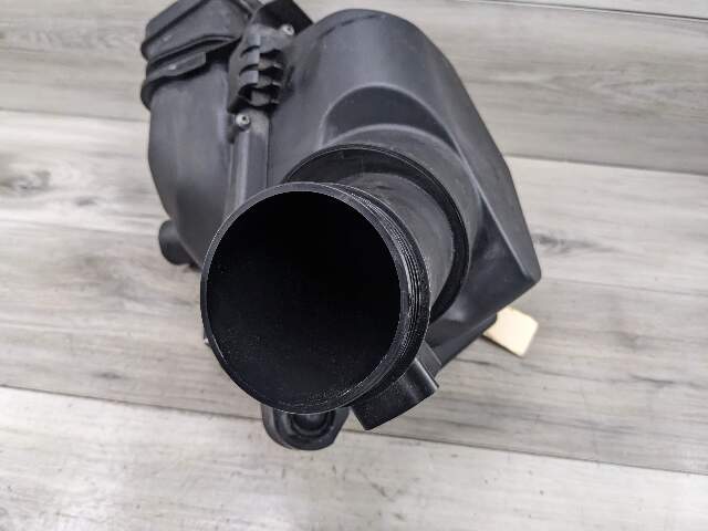 OEM BMW F10 M5 F06 F12 F13 M6 S63 Right Side Airbox Air Filter Cleaner Intake