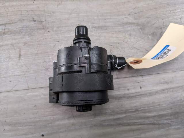 OEM BMW F30 G30 G12 X1 X2 X3 X4 Engine B58 Auxiliary Electric Water Coolant Pump