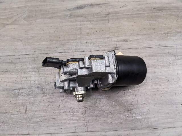 12-18 OEM BMW F22 F30 F32 F33 F36 235 325 328 335 428 435 Windshield Wiper Motor