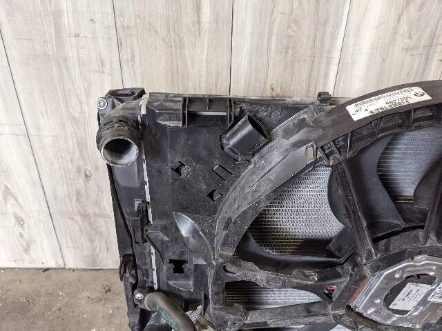 09-16 OEM BMW E89 Z4 Main Radiator AC Condenser Cooling Module Assembly Fan 600W