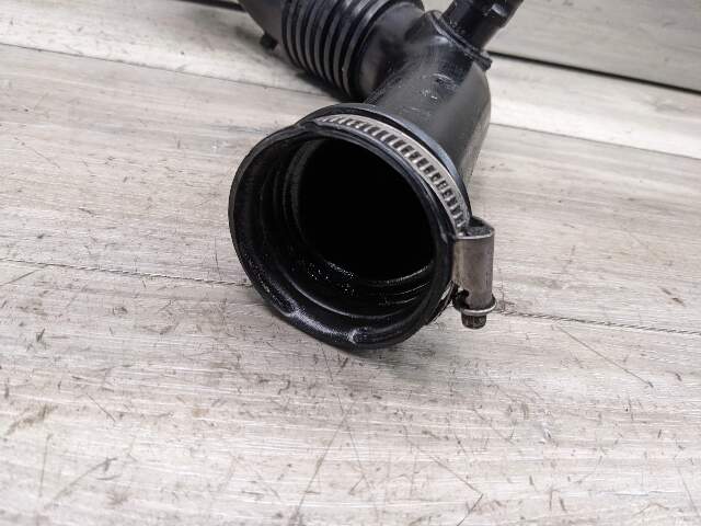 10-16 OEM Porsche Panamera Right Passenger Engine Air Intake Turbo Hose Inlet