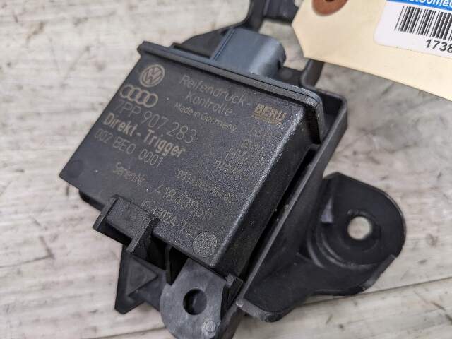 10-16 OEM Porsche Panamera Tire Pressure Monitoring System Transmitter Module
