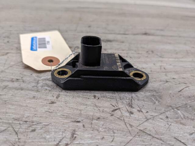10-16 OEM Porsche Panamera Front Left Acceleration Sensor