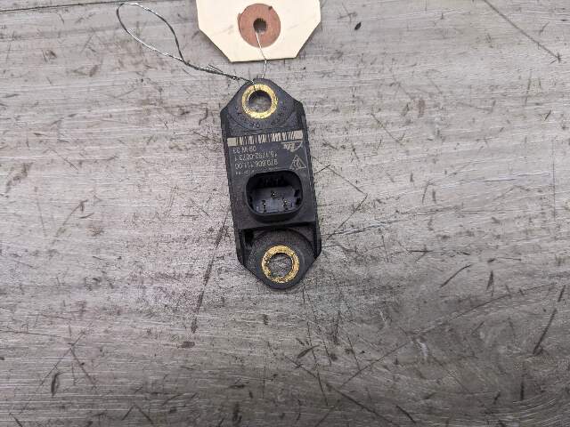 10-16 OEM Porsche Panamera Front Right Acceleration Sensor