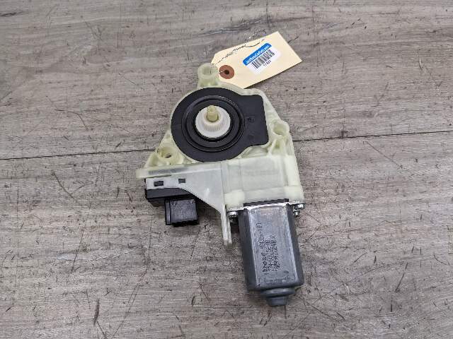 10-16 OEM Porsche Panamera Right Passenger Front Door Window Glass Motor