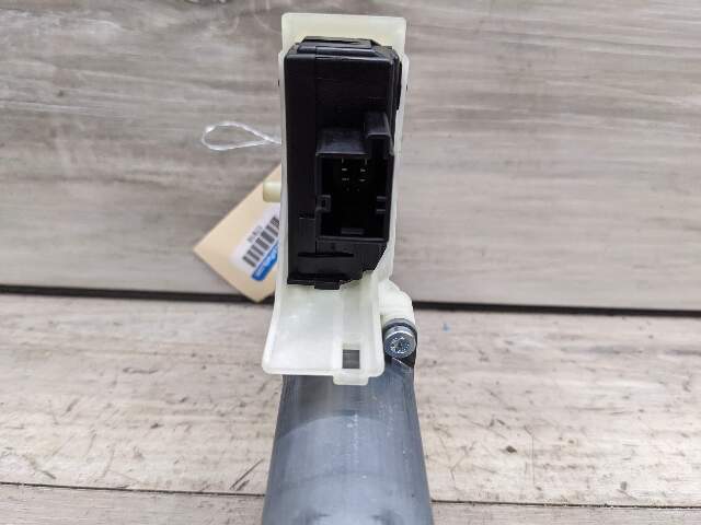 10-16 OEM Porsche Panamera Left Driver Front Door Window Glass Motor
