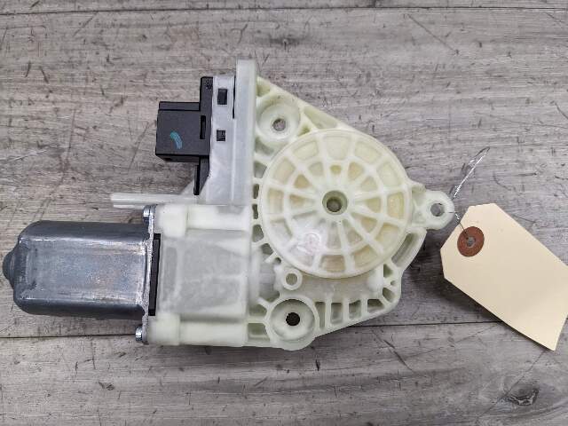 10-16 OEM Porsche Panamera Left Driver Front Door Window Glass Motor