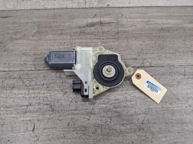 10-16 OEM Porsche Panamera Left Driver Front Door Window Glass Motor