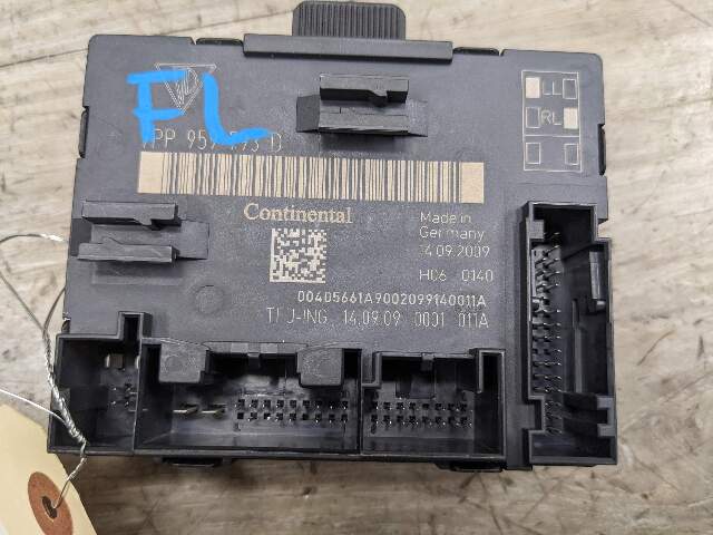 10-16 OEM Porsche Panamera Left Driver Side Door Control Module