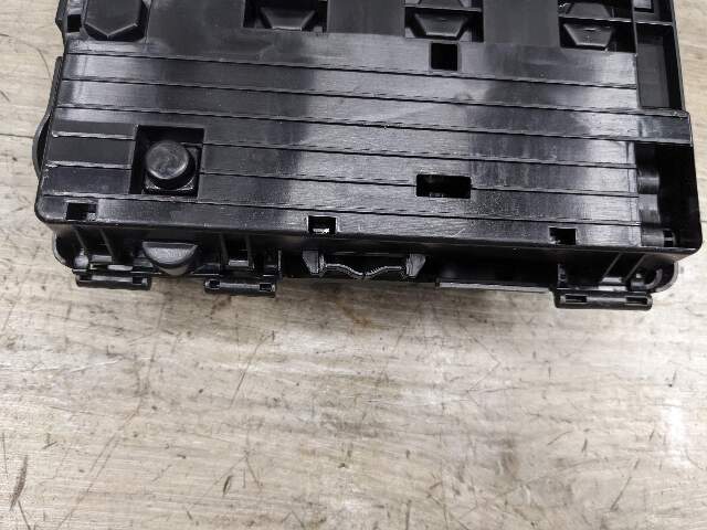 10-16 OEM Porsche Panamera Power Distribution Junction Relay Fuse Box