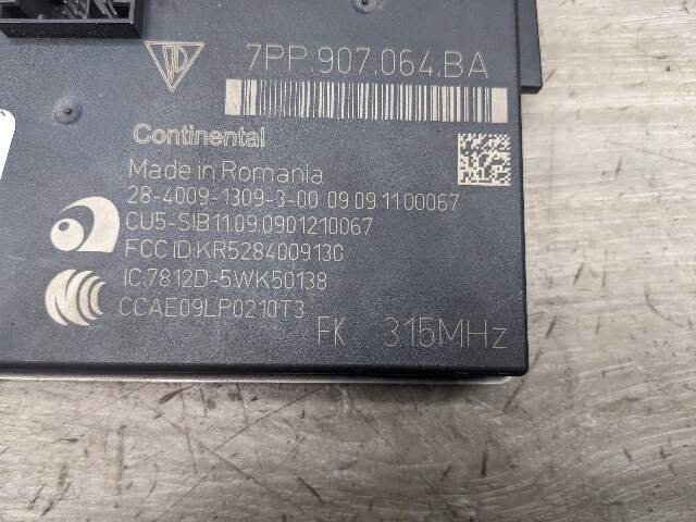 10-16 OEM Porsche Panamera Front Body Control Module Unit BCM