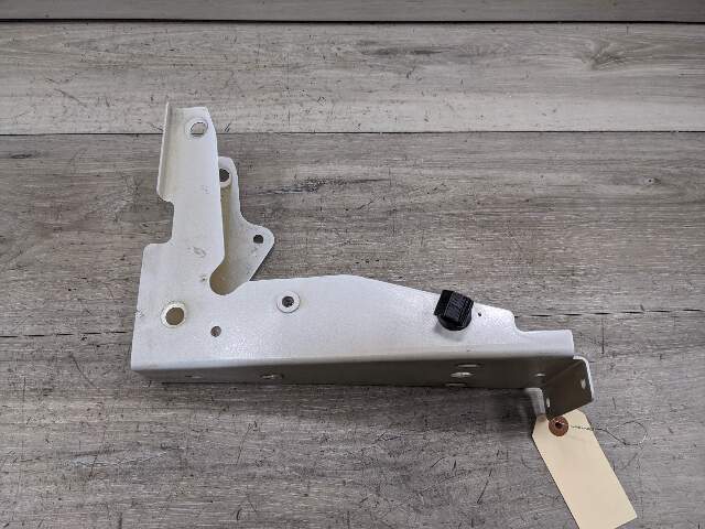 10-16 OEM Porsche Panamera Front Left Fender Forward Mount Support Bracket