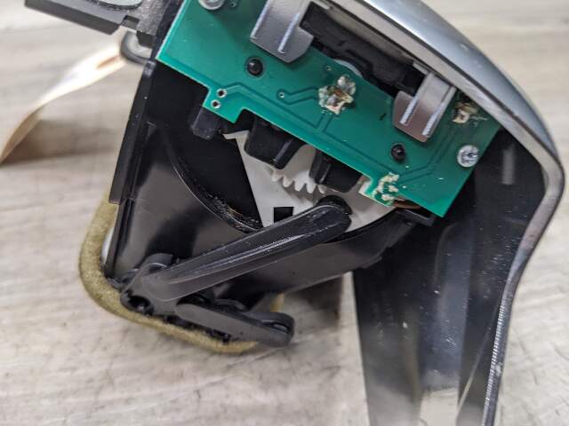 10-16 OEM Porsche Panamera Rear Left Center Console A/C Air Vent