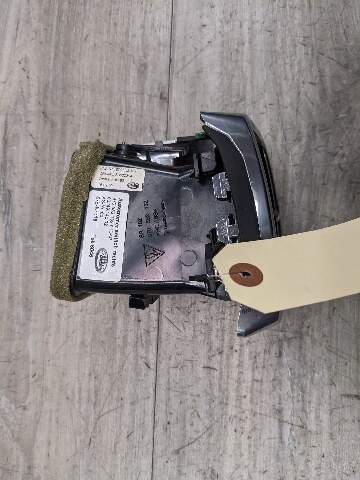 10-16 OEM Porsche Panamera Front Right Dashboard A/C Air Vent